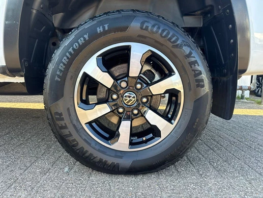 Volkswagen Amarok - Afbeelding 10 van 30