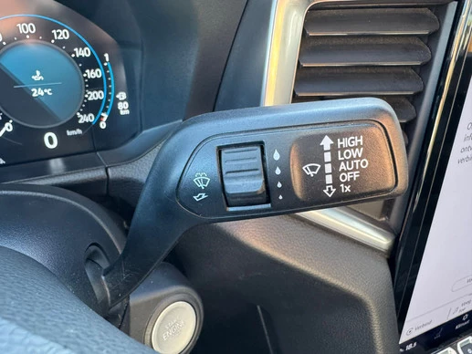 Volkswagen Amarok - Afbeelding 18 van 30