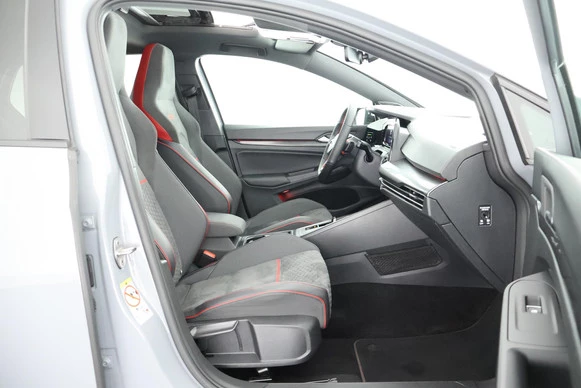 Volkswagen Golf - Afbeelding 18 van 30