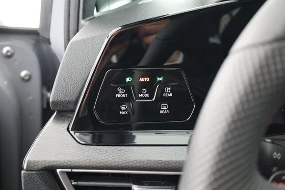 Volkswagen Golf - Afbeelding 21 van 30