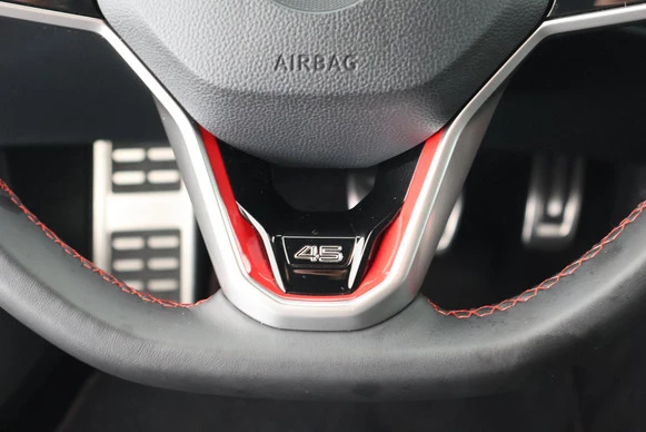 Volkswagen Golf - Afbeelding 24 van 30