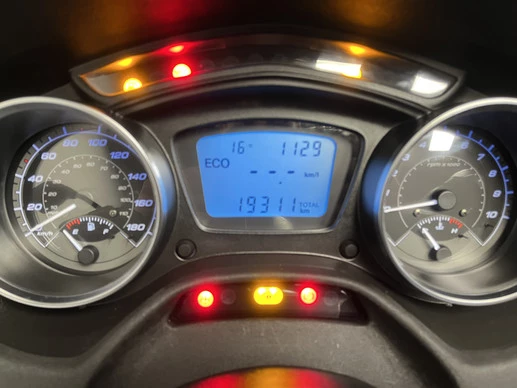 Piaggio MP3 - Afbeelding 2 van 21