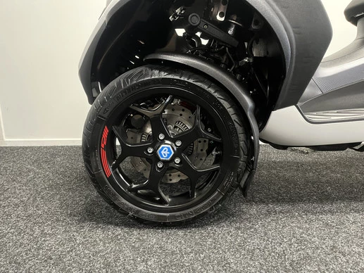 Piaggio MP3 - Afbeelding 15 van 21