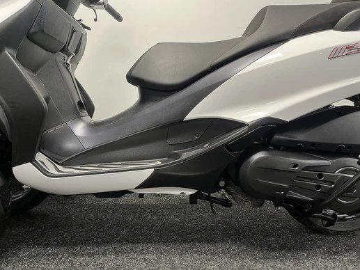 Piaggio MP3 - Afbeelding 16 van 21
