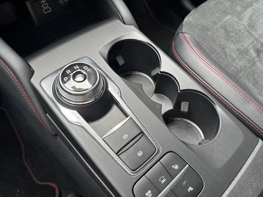 Ford Kuga - Afbeelding 25 van 30