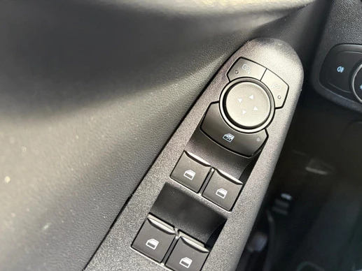 Ford Fiesta - Afbeelding 28 van 30