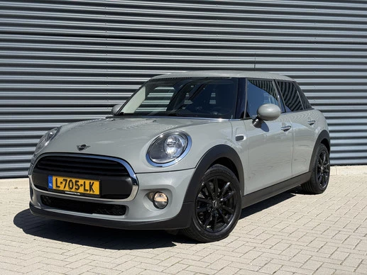 MINI Cooper - Afbeelding 1 van 28