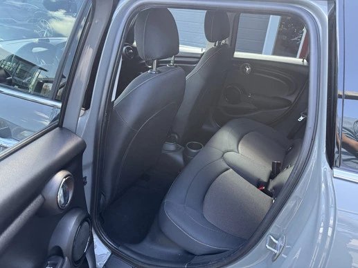 MINI Cooper - Afbeelding 17 van 28