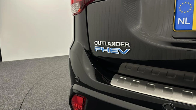 Mitsubishi Outlander - Afbeelding 15 van 30