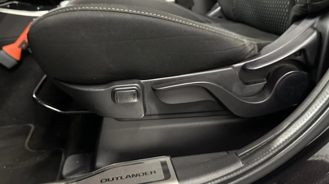 Mitsubishi Outlander - Afbeelding 28 van 30