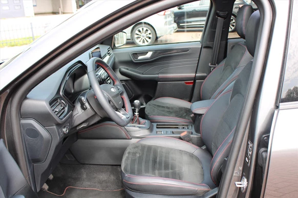 Ford Kuga - Afbeelding 8 van 30