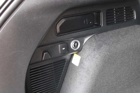 Ford Kuga - Afbeelding 18 van 30