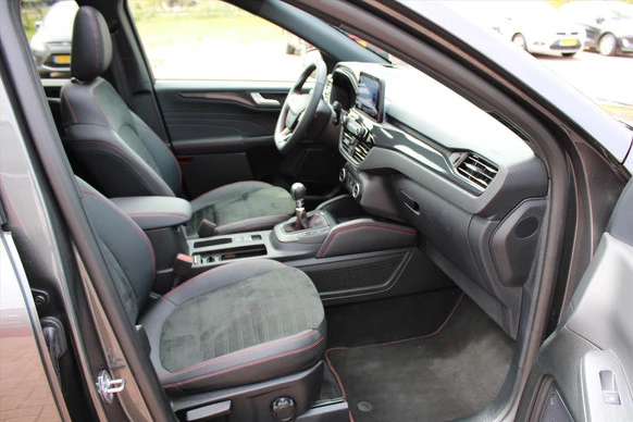 Ford Kuga - Afbeelding 20 van 30