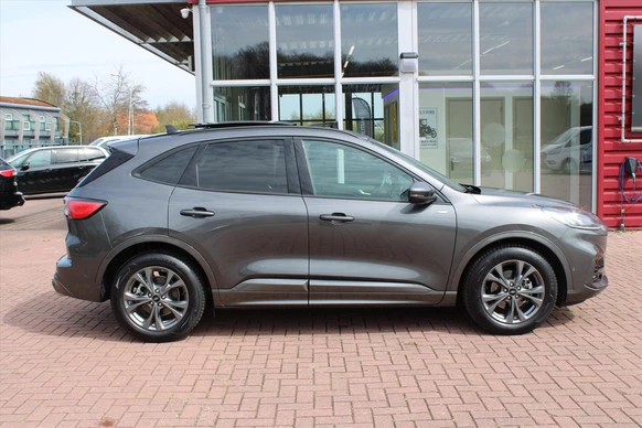Ford Kuga - Afbeelding 24 van 30