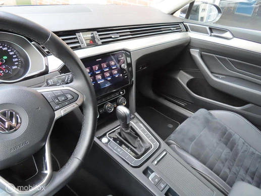 Volkswagen Passat - Afbeelding 21 van 30