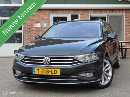 Volkswagen Passat - Afbeelding 1 van 30