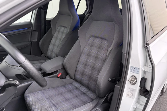 Volkswagen Golf - Afbeelding 9 van 30