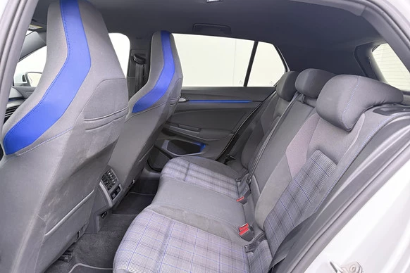 Volkswagen Golf - Afbeelding 12 van 30