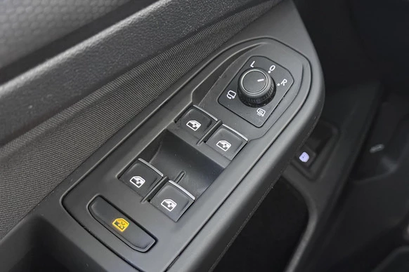 Volkswagen Golf - Afbeelding 17 van 30