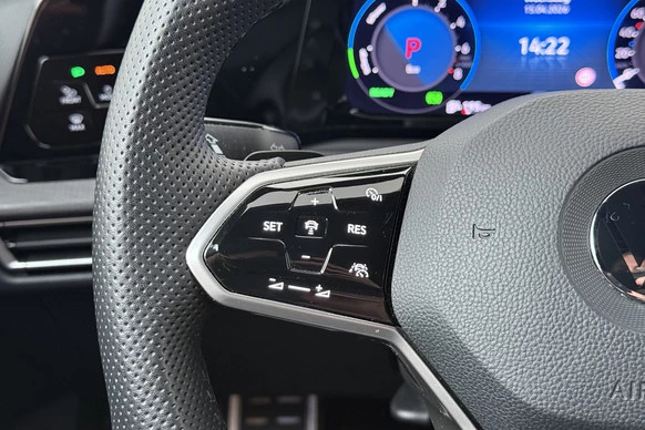 Volkswagen Golf - Afbeelding 19 van 30