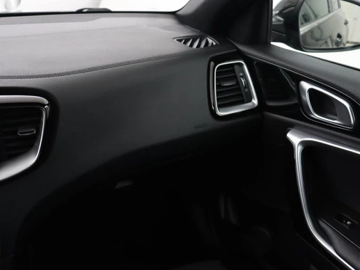 Kia Ceed - Afbeelding 26 van 30