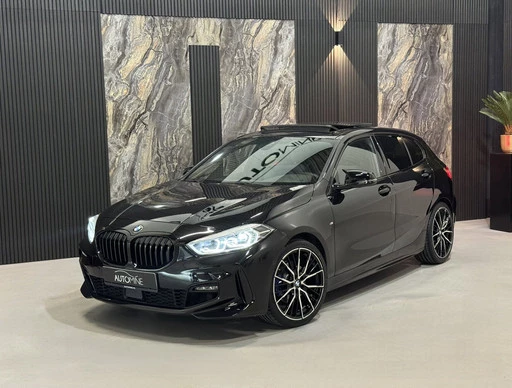 BMW 1 Serie - Afbeelding 1 van 28