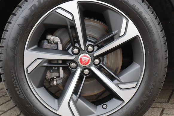 Jaguar E-PACE - Afbeelding 12 van 30