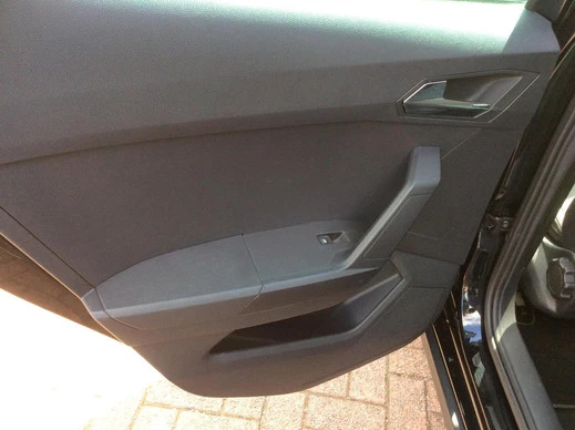 SEAT Arona - Afbeelding 12 van 30