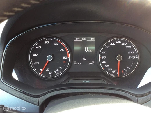 SEAT Arona - Afbeelding 24 van 30