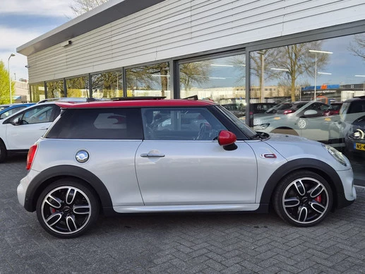 MINI Cooper - Afbeelding 17 van 30