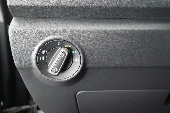 Volkswagen T-Roc - Afbeelding 16 van 30