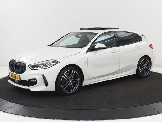 BMW 1 Serie - Afbeelding 1 van 30