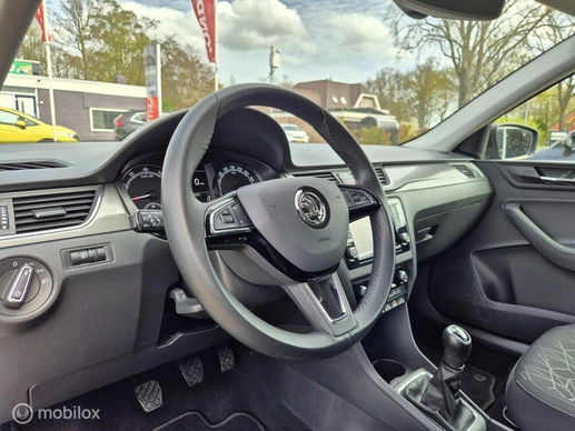 Škoda Rapid - Afbeelding 13 van 30