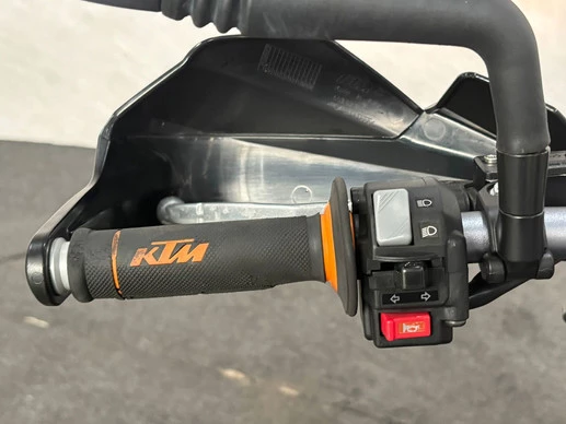 KTM 690 - Afbeelding 13 van 21
