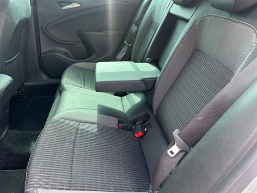 Opel Astra - Afbeelding 11 van 24