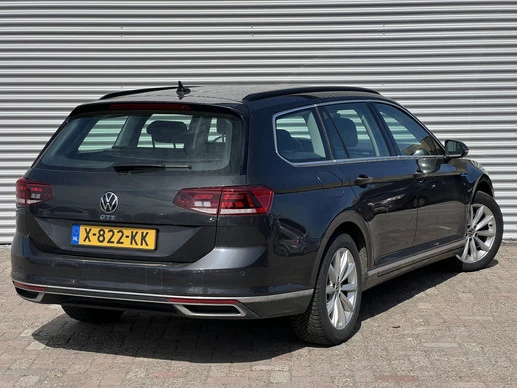 Volkswagen Passat - Afbeelding 2 van 21