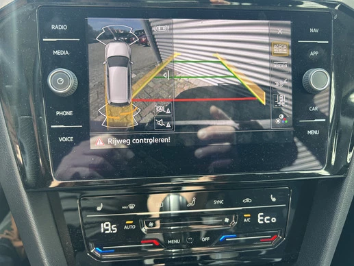 Volkswagen Passat - Afbeelding 15 van 21