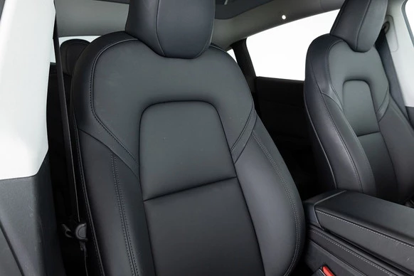 Tesla Model Y - Afbeelding 5 van 30