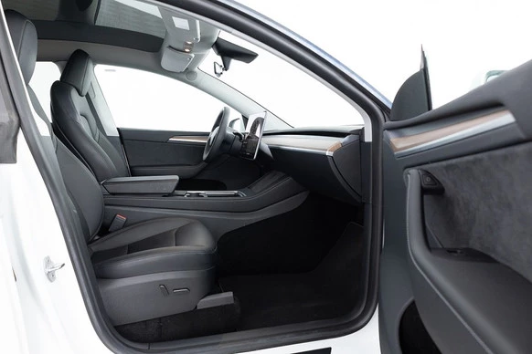 Tesla Model Y - Afbeelding 7 van 30