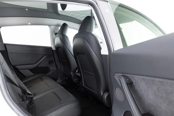 Tesla Model Y - Afbeelding 10 van 30