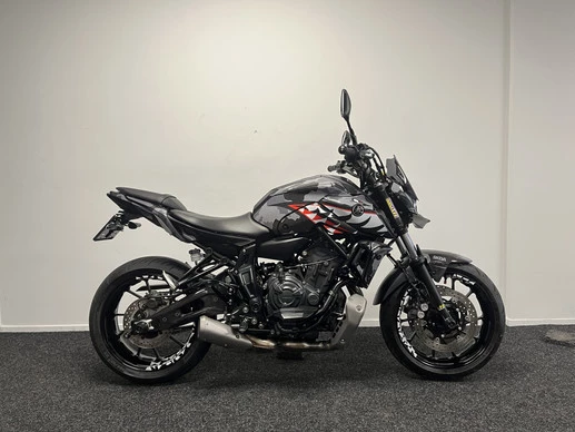 Yamaha MT 07 - Afbeelding 1 van 23