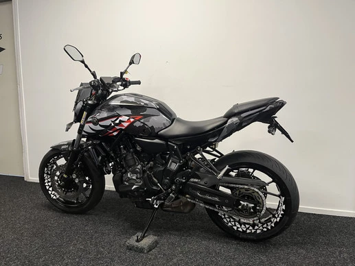 Yamaha MT 07 - Afbeelding 16 van 23