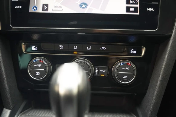 Volkswagen Passat - Afbeelding 8 van 30