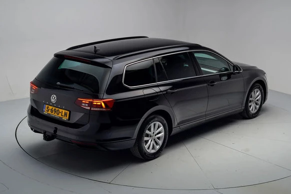 Volkswagen Passat - Afbeelding 15 van 30