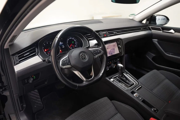 Volkswagen Passat - Afbeelding 16 van 30