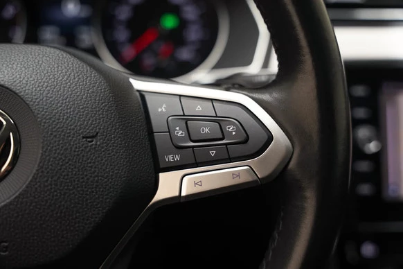 Volkswagen Passat - Afbeelding 18 van 30