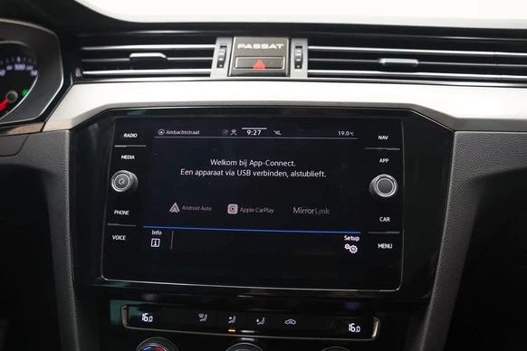 Volkswagen Passat - Afbeelding 23 van 30