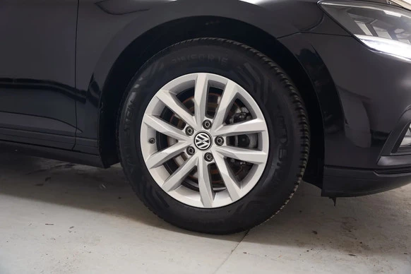 Volkswagen Passat - Afbeelding 29 van 30