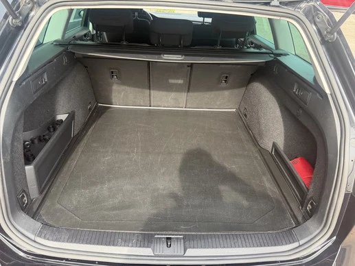 Volkswagen Passat - Afbeelding 11 van 30