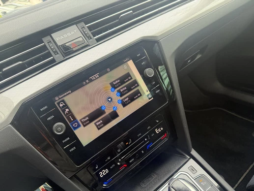 Volkswagen Passat - Afbeelding 15 van 30